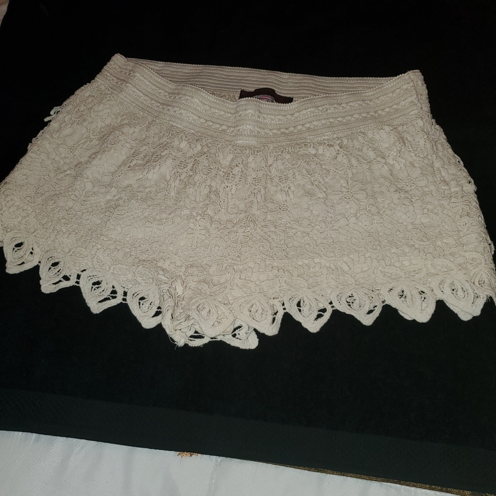Lace shorts..xl